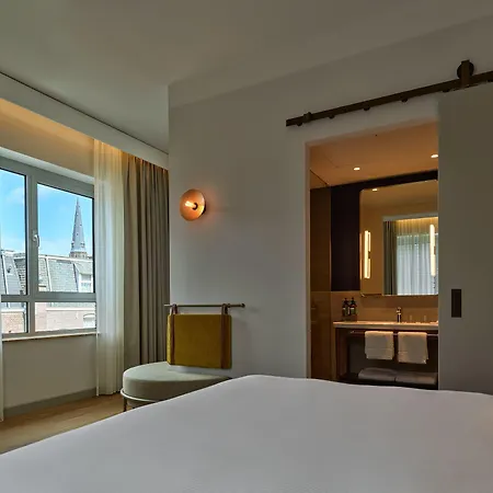 Voco By Ihg Hotel Den Haag